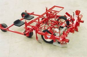 plastic mulch layer
