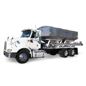 rear-mount hopper / fertilizer