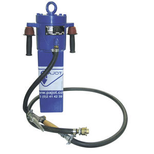 pneumatic post driver / manual