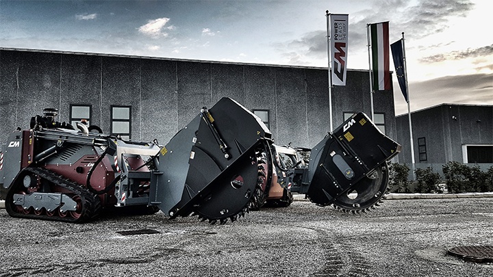 CM SRL Photo 5