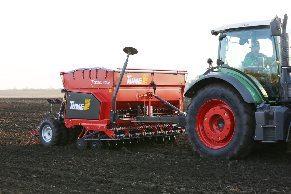 Mechanische Drillmaschine - TITAN series - TUME-AGRI Oy - geschleppt ...