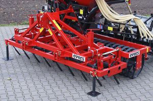 angebauter Grubber