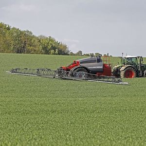 gezogenes Sprühgerät