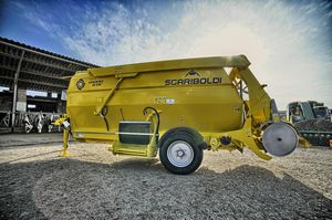 horizontaler Futtermischwagen