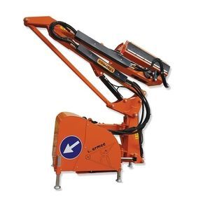 angebauter hydraulischer Freischneider 1
