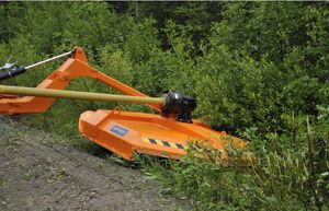 montierter hydraulischer Freischneider / Schlegel / Zapfwellen