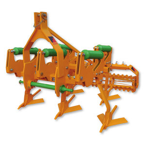 angebauter Grubber 1