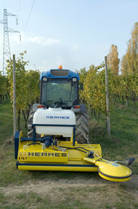 angebautes horizontales Mulchgerät