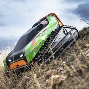 Jätmaschine mit Fernbedienung