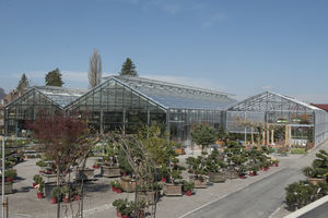 mehrschiffiges Gewächshaus