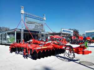 angebauter Grubber