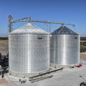 Silo mit flachem Boden