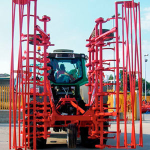 angebauter Grubber