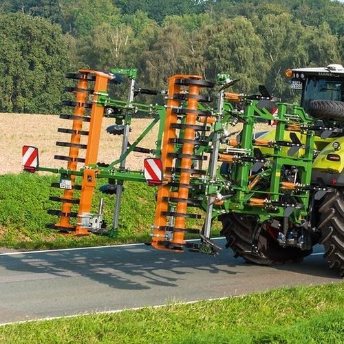 Angebauter Grubber - Cenio 5000-2 - AMAZONEN-WERKE H. Dreyer GmbH & Co. KG - zusammenklappbar / mit Hydraulikregelung / mit Tiefenregelung