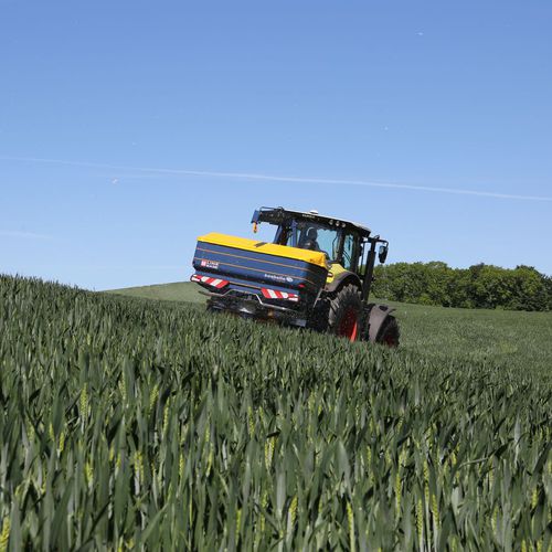 Traktormontierter Düngerstreuer - M35 base - BOGBALLE A/S - fest / breit / mit GPS