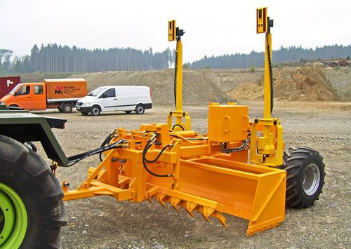 Planiermaschine zur Vorbereitung der Felder - LOG Series - D. Gutzwiller SAS - hydraulisch / lasergesteuert / schwenkbar