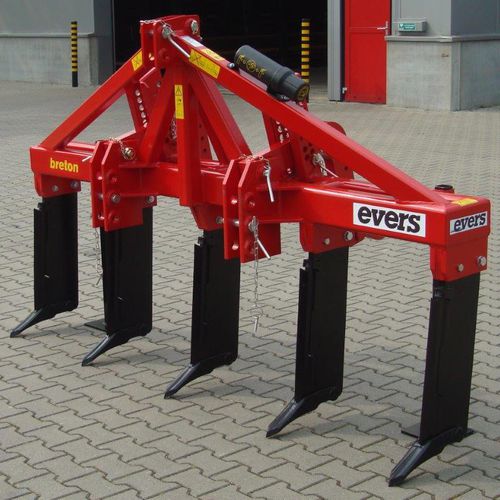 Angebauter Grubber - Breton XL - EVERS Agro B.V. - mit festen Zähnen / mit Dreipunktanbau / Meißel