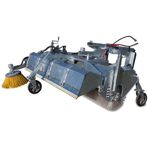 Traktormontierte Kehrmaschine - SCC series - MANITOU BF S.A. - für Straßen / frontmontiert