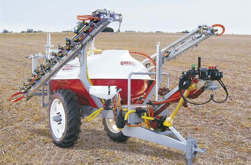 Gezogenes Sprühgerät - PA3000N - Maquinas Agricolas Ombu SA - für Großanbau / klappbar / pneumatisch