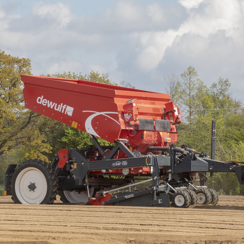 Kartoffelpflanzmaschine - Structural 30 SC series - Dewulf Group - automatisch / 3 Reihen / angehängt