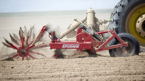 Angebauter Grubber - 9308 - Spudnik Equipment Company LLC - mit Rolle