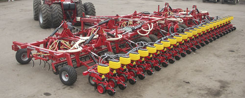 Angebauter Grubber - Terminator - Thomas Hatzenbichler Agro-Technik GmbH - mit Rolle / mit Dreipunktanbau / Striegel