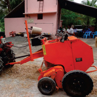 Runde Ballenpresse - SRB-60 - VST Tillers Tractors Ltd. - mit fester Kammer