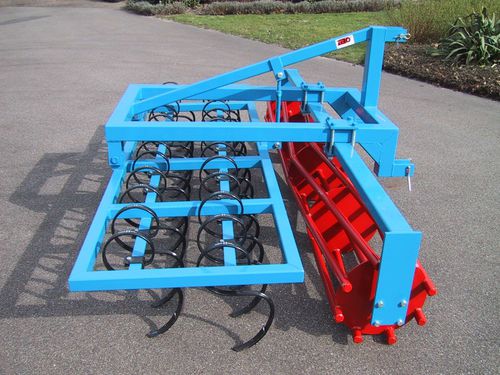 Angebauter Grubber - ZINGER Mechanisatie BV - ZIBO Holland - mit Rolle / mit Dreipunktanbau / Striegel