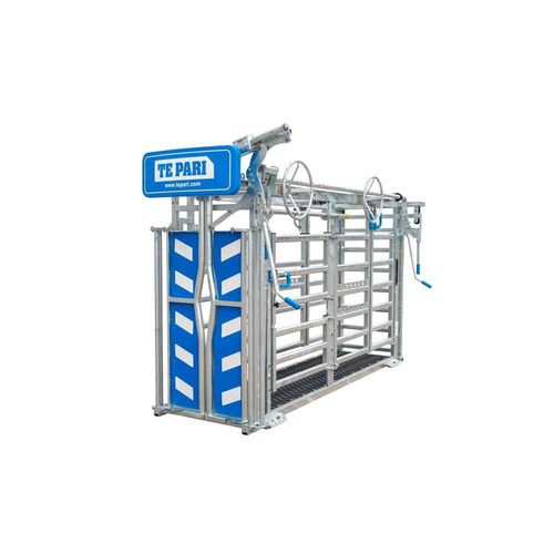 Behandlungskäfig für Kühe - Te Pari Products Ltd. - zur Klauenpflege / mit Wiegesystem