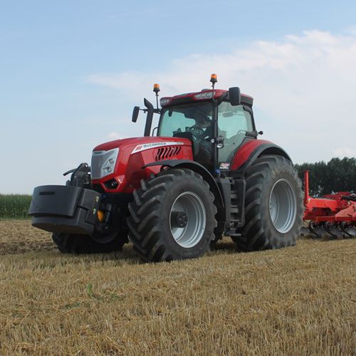Stufenlos regelbarer Traktor - X8 series - McCormick USA - mit Kabine / mit Dreipunktanbau