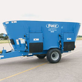 Vertikaler Futtermischer - 1600 series - Patz Corporation - gezogen / 2-Schnecken
