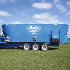 Vertikaler Futtermischer - 3600 series - Patz Corporation - gezogen / 3-Schnecken