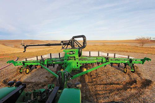 Traktormontierte Gülleegge - Puck Custom Enterprises, Inc. - mit Scheibe / Strip-Till / für unbebaute Böden