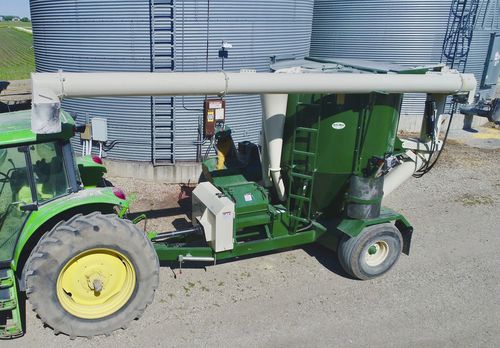 Vertikaler Mischer - 7165 Grinder - Art's Way - gezogen / Zapfwellen