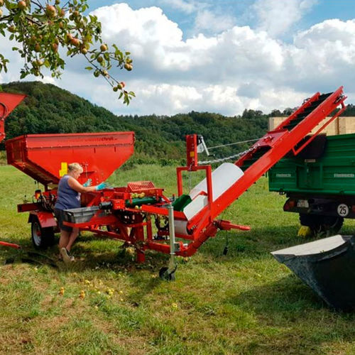 Obstsortierer - FC - FEUCHT Obsttechnik GmbH - mit Reinigungssystem