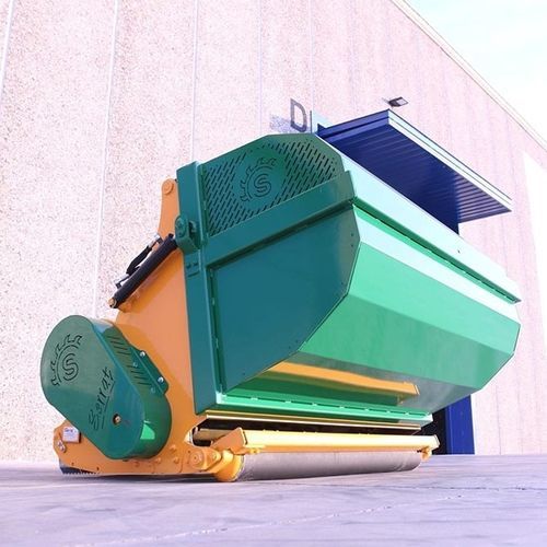 Angebautes horizontales Mulchgerät - TRIGON PACK - Serrat Broyeurs - Hammer / für Weinbau / mit 16 Hämmern