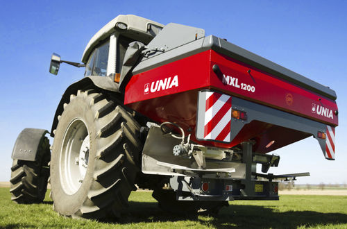 Angebauter Düngerstreuer - MXL series - Unia - trocken / Granulat / Doppelscheiben