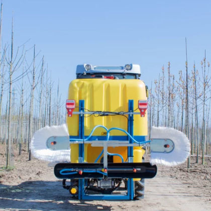 Angebautes Sprühgerät - MDE Machinebouw bv - für Großanbau / für Obstbau / pneumatisch