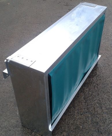Trog für Kälber - O'Donnell Engineering - galvanisierter Stahl / Multi-Access / zur Wandbefestigung