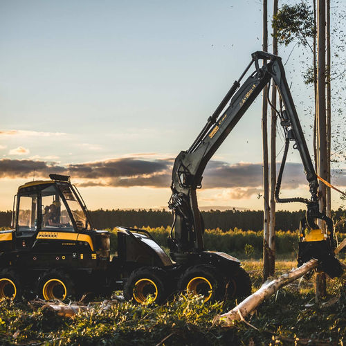 Harvesteraggregate mit Gummireifen - CORBA - Ponsse AB - mit Kran