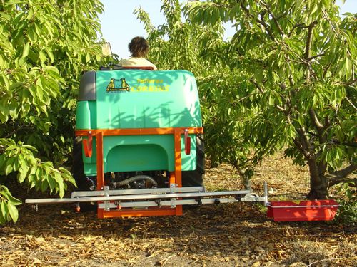 Angebautes Sprühgerät - LEXON  - Corbins Agricultural Technology - für Obstbau / breit
