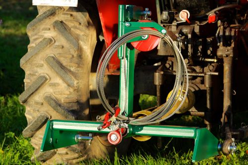 Obstbaumschüttler - Huemer Obsterntetechnik - angebaut / Drahtseil