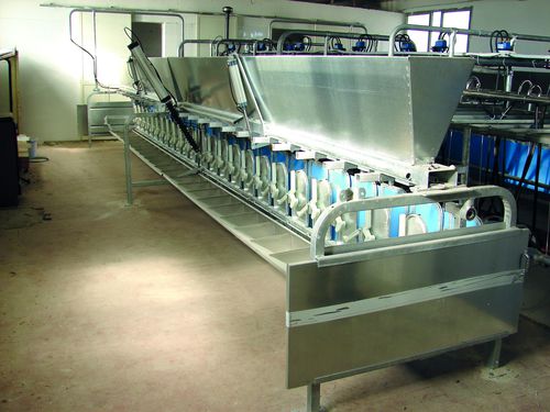 Melkstand für Schafe - Milkline NG SpA - parallel / schneller Ausgang / mit Nahrungsspender