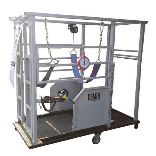 Behandlungskäfig für Rinder - DEMIR PACKING AND AGRICULTURAL MACHINERY - zur Klauenpflege / mobil / mit Wiegesystem