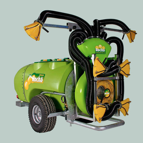 Gezogenes Sprühgerät - Rebocável - TP1E 4 - pulverocha - für Großanbau / für Weinbau / mit Kanone