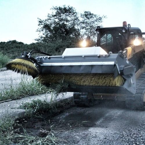 Angebaute Kehrmaschine - CBS 250 HD - CM SRL - für Straßen