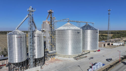 Silo mit Vibrationsboden - Dongying Fengtu Intelligent Storage Co., Ltd - für Getreide / Soja / für Tiernahrung