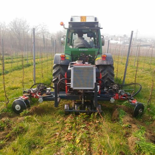 Multifunktions-Werkzeughalter - IT 200 - CABA INDUSTRIE Srl - Grubber / zur Wildkrautentfernung / für Rebstöcke