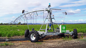 pivots de riego alimentados por tubo