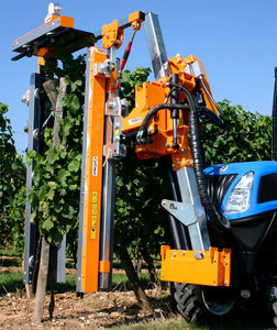 cortadora montada en tractor